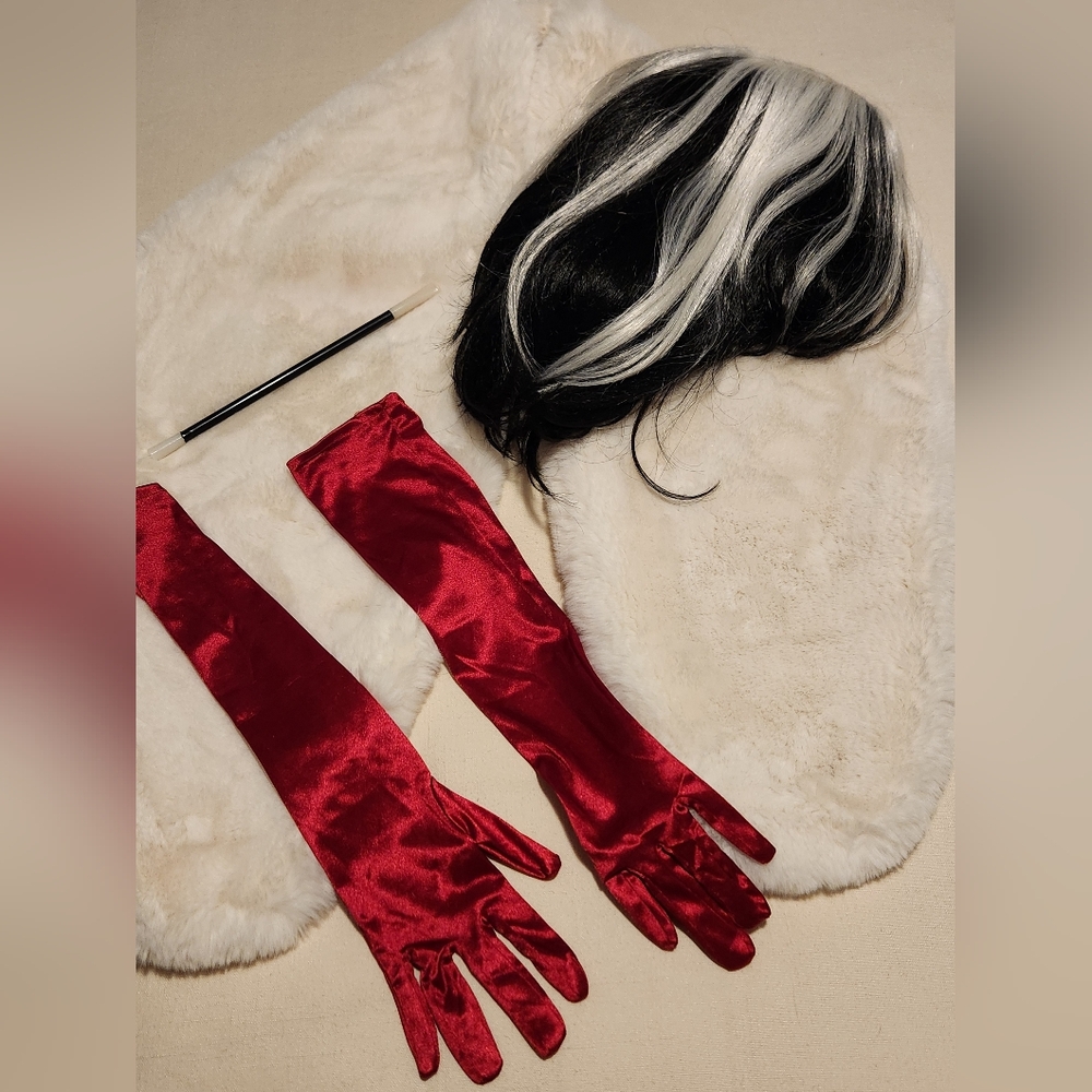 Cruella Deville Halloween Costume Accessories
